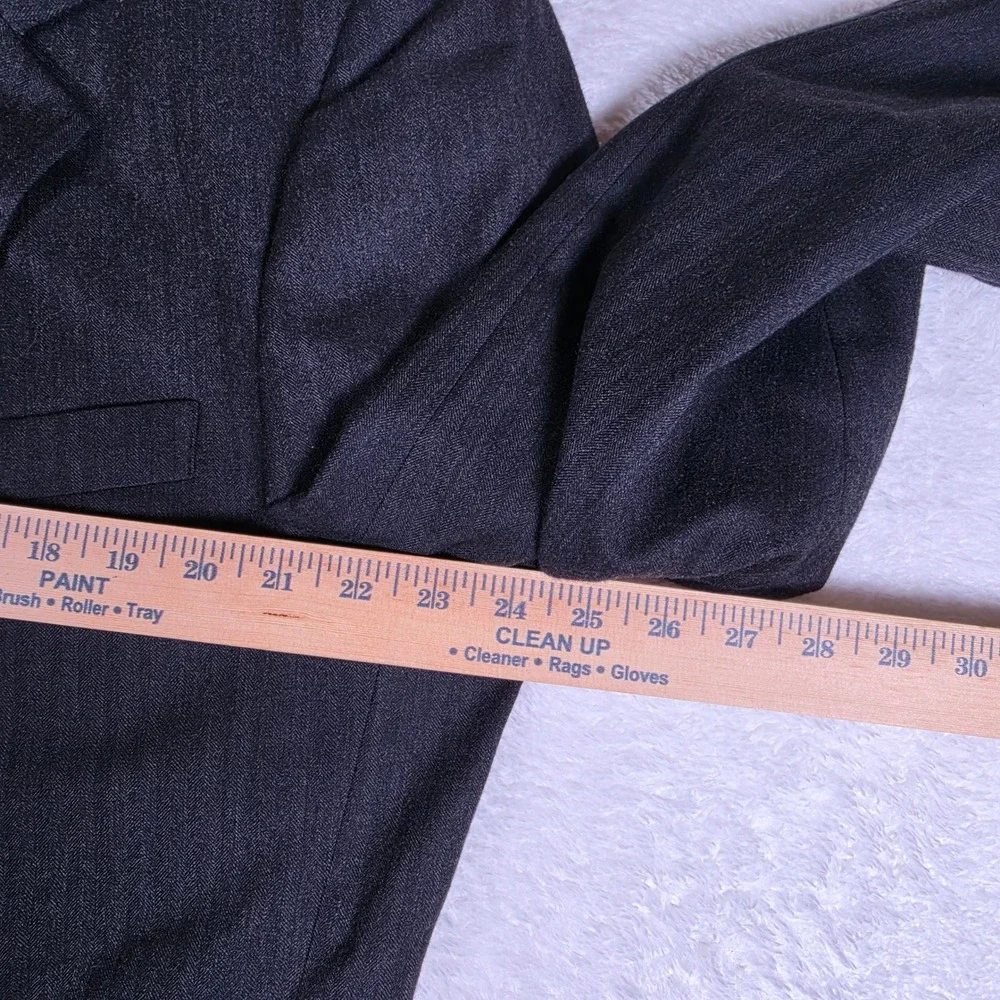 Jos A Bank Sport Coat Mens 46R Charcoal Gray Wool Cashmere Herringbone Blazer